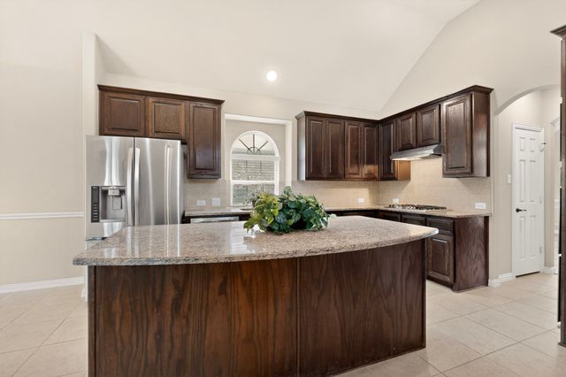 852 State Street, Desoto, TX 75115