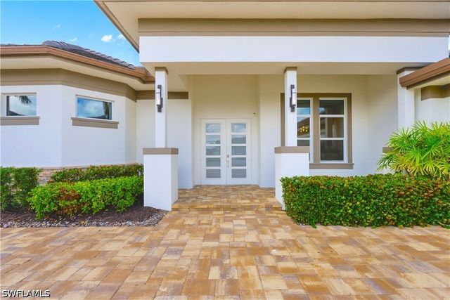 14362 Charthouse CIR, Naples, FL 34114