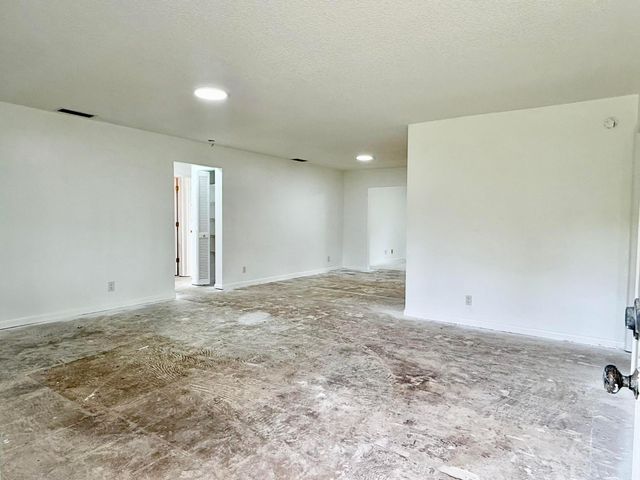 10531 151st Lane N, Jupiter, FL 33478