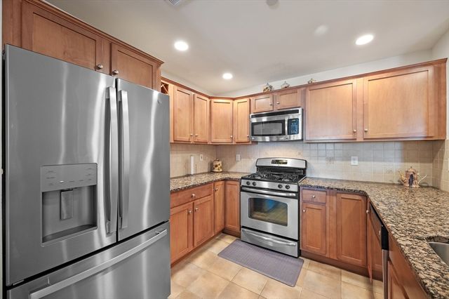 120 Wyllis Ave 315, Everett, MA 02149