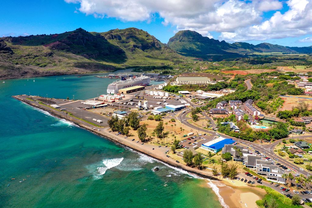 Image 1 of property listing at 3411 WILCOX RD, #GV82, Lihue, HI 96766