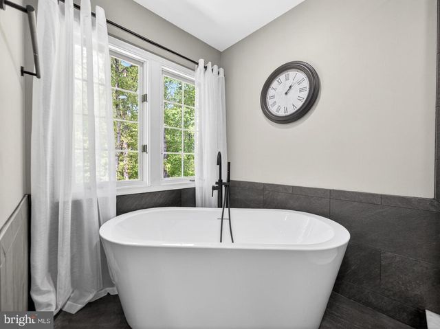 7633 AUGUSTINE WAY, Gaithersburg, MD 20879