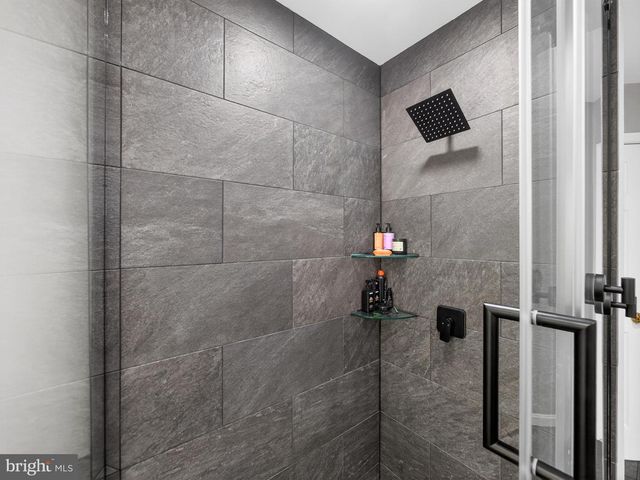 7633 AUGUSTINE WAY, Gaithersburg, MD 20879