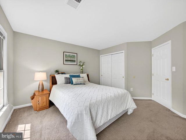 7633 AUGUSTINE WAY, Gaithersburg, MD 20879