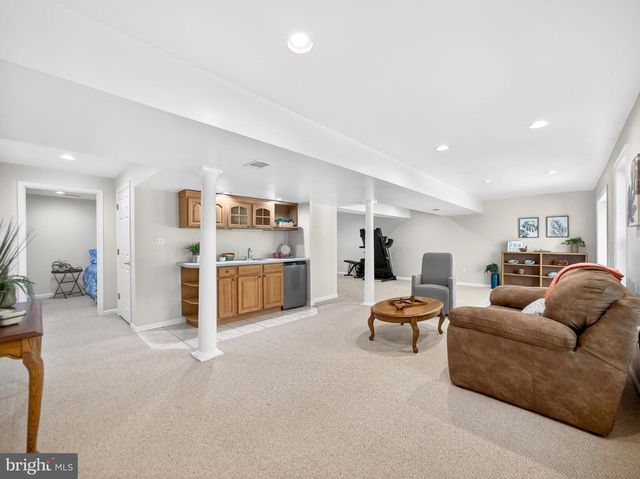 7633 AUGUSTINE WAY, Gaithersburg, MD 20879