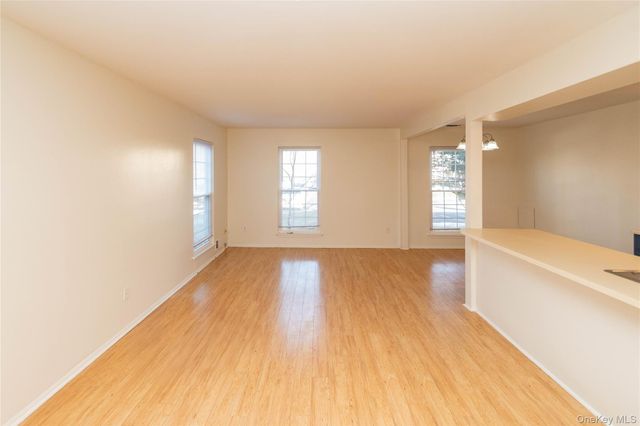 29 The Rise, Warwick, NY 10990