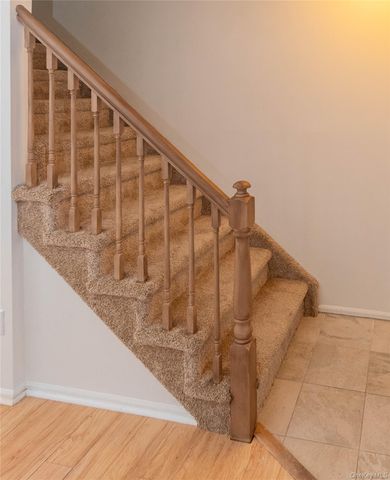 29 The Rise, Warwick, NY 10990