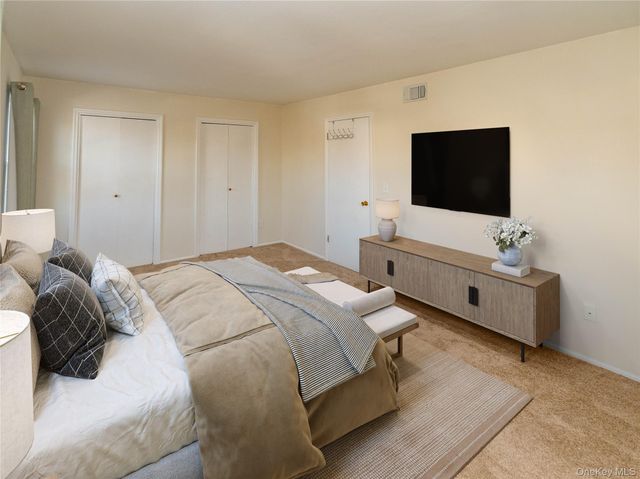 29 The Rise, Warwick, NY 10990