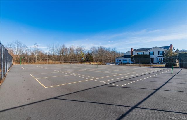 29 The Rise, Warwick, NY 10990