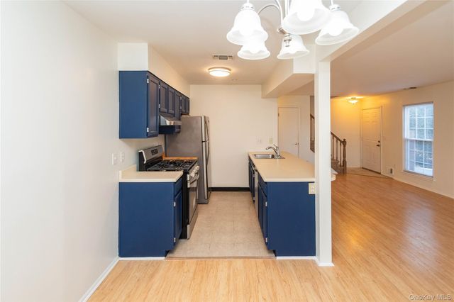 29 The Rise, Warwick, NY 10990