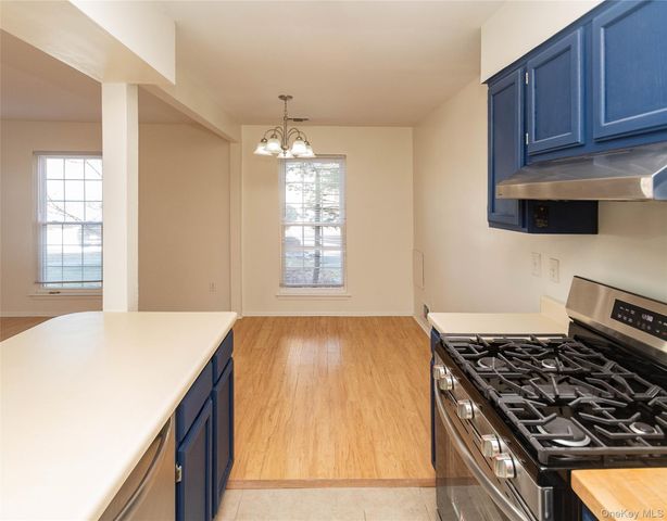 29 The Rise, Warwick, NY 10990