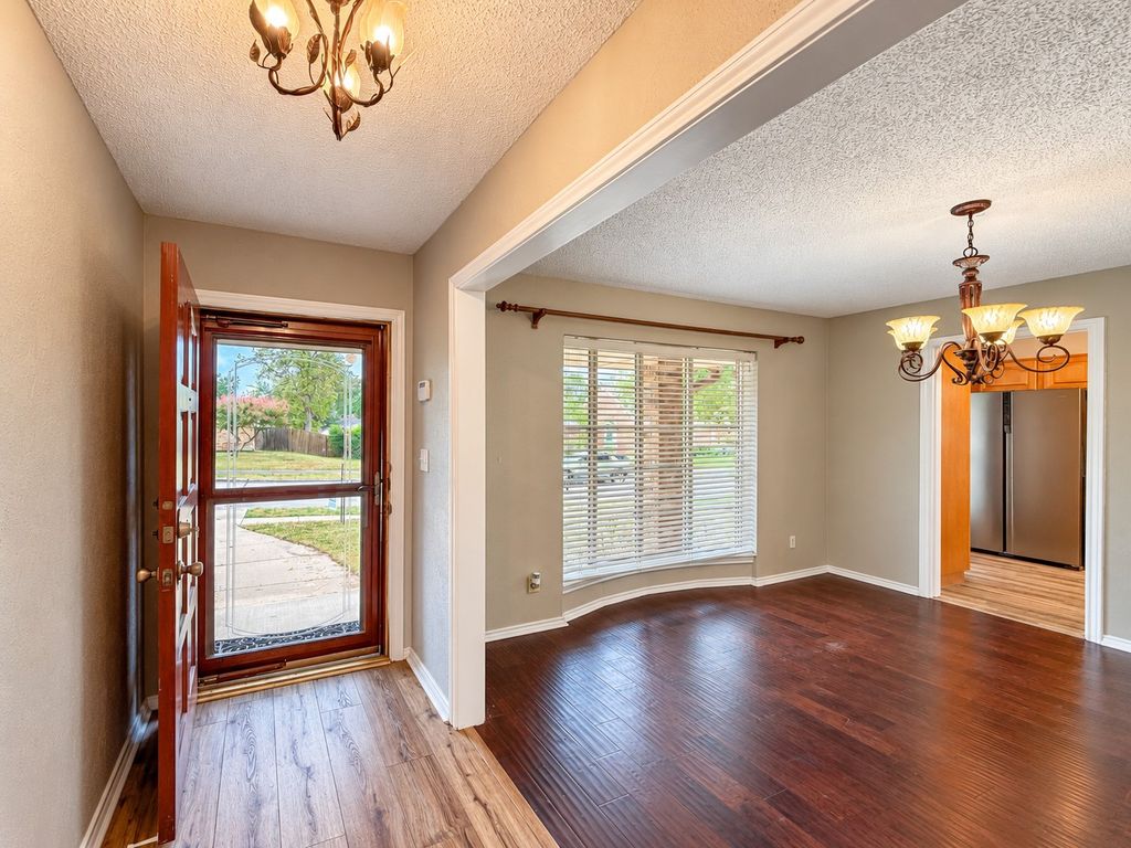 1605 Brighton Drive, Carrollton, TX 75007 — photo 5