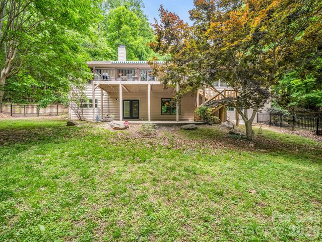 425 Winesap Boulevard, Lake Lure, NC 28746