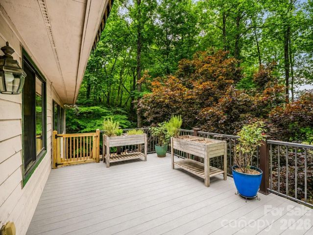 425 Winesap Boulevard, Lake Lure, NC 28746