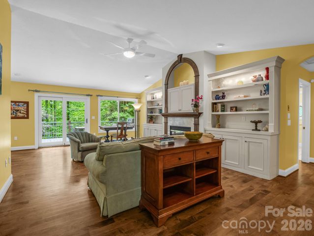 425 Winesap Boulevard, Lake Lure, NC 28746