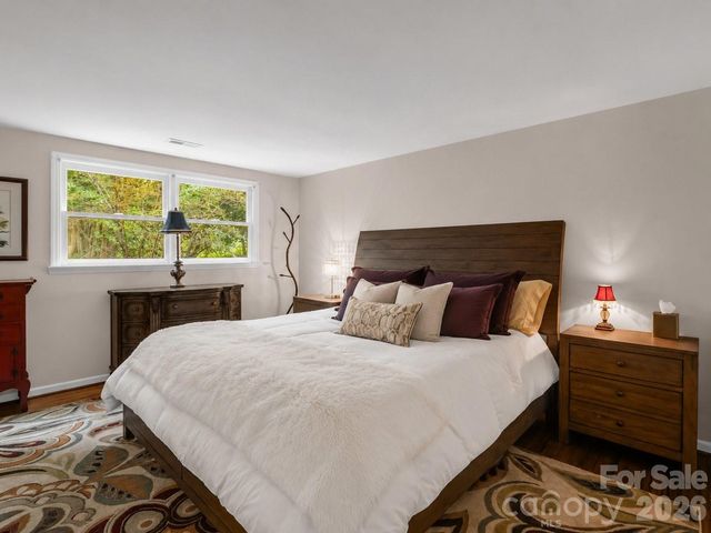 425 Winesap Boulevard, Lake Lure, NC 28746