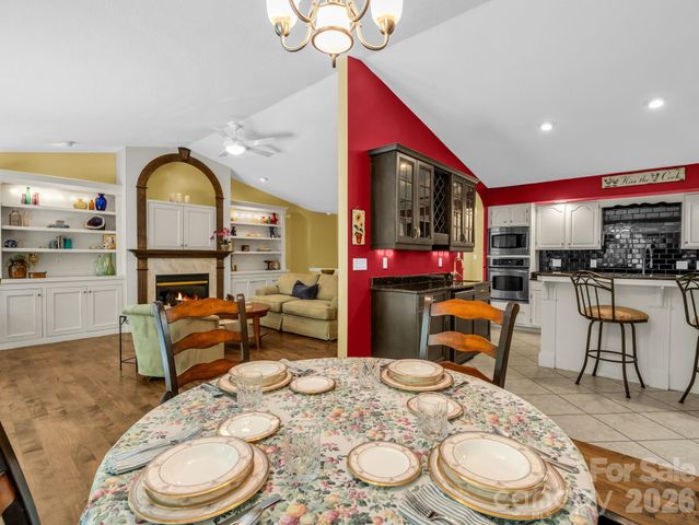 425 Winesap Boulevard, Lake Lure, NC 28746