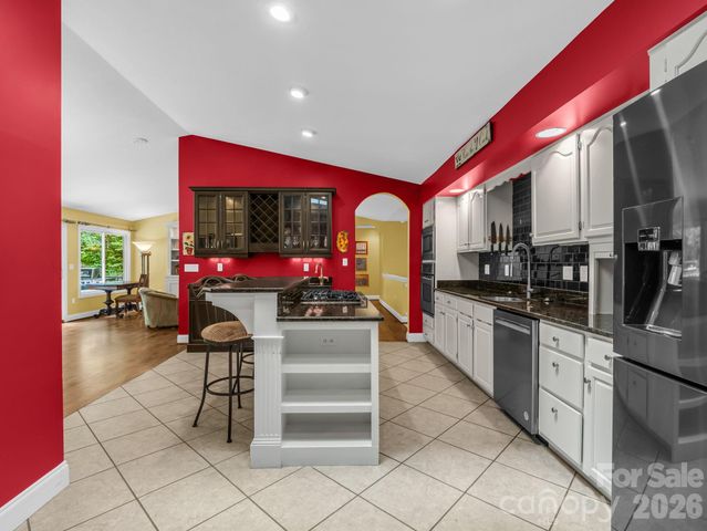 425 Winesap Boulevard, Lake Lure, NC 28746
