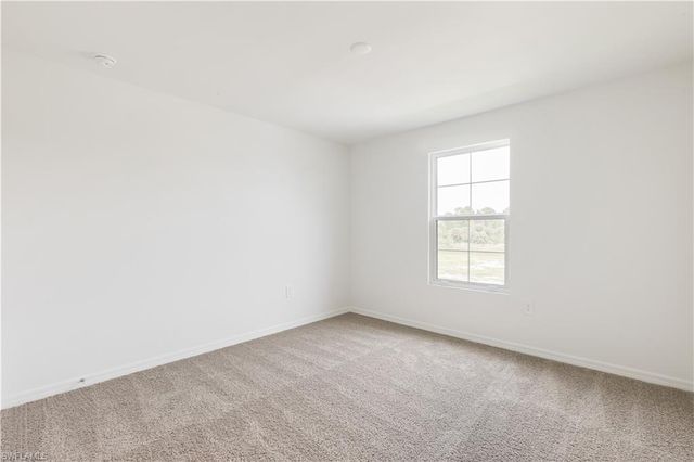 321 Lakeside Hideaway LN, Lehigh Acres, FL 33936