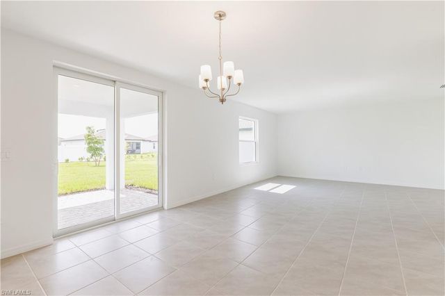 321 Lakeside Hideaway LN, Lehigh Acres, FL 33936