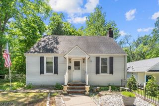 226 E Northfield Rd, Livingston Twp., NJ 07039