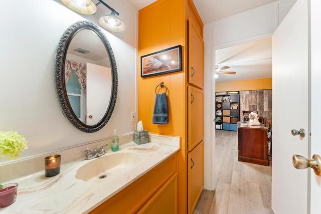 150 Hilligoss Drive, Cathedral City, CA 92234