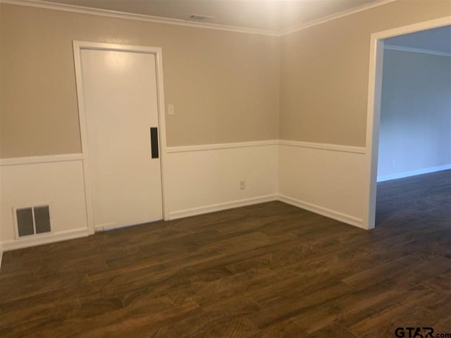 1823 Overbrook, Tyler, TX 75703