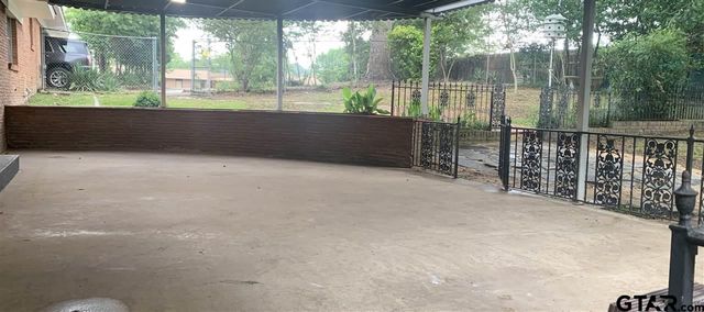 1823 Overbrook, Tyler, TX 75703