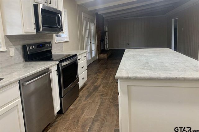 1823 Overbrook, Tyler, TX 75703