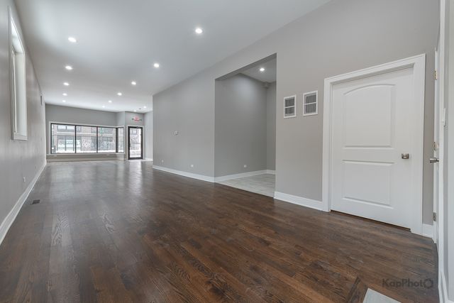 3044 W Irving Park Road, Chicago, IL 60618