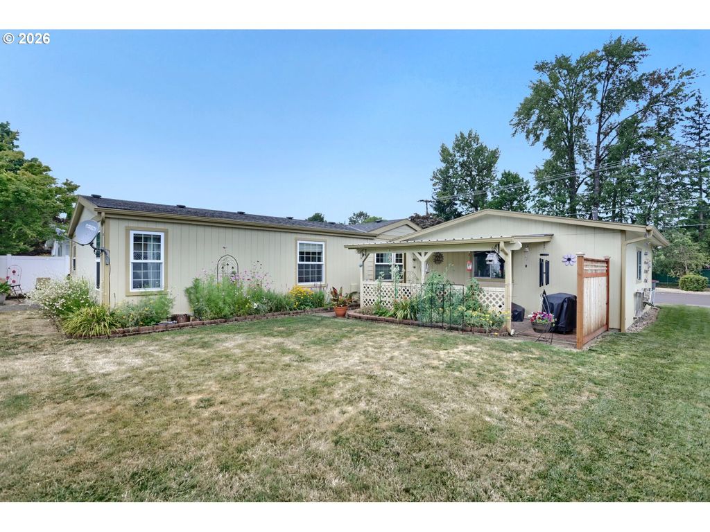 Image 28 of property listing at 1682 Nw WALLACE Rd, Mc Minnville, OR 97128