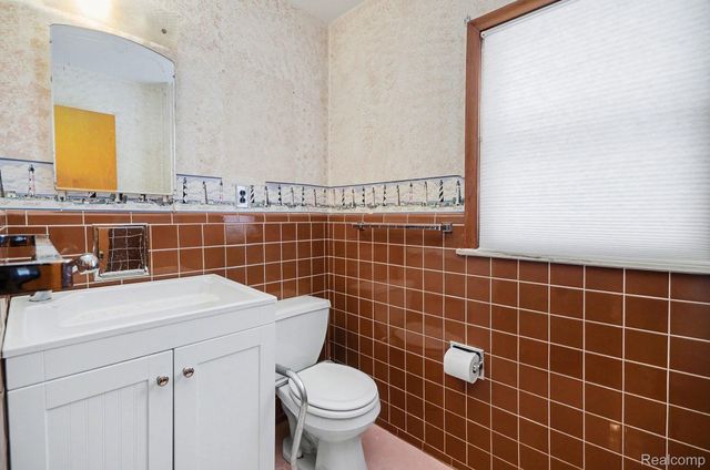 20880 Revere Street, St. Clair Shores, MI 48080