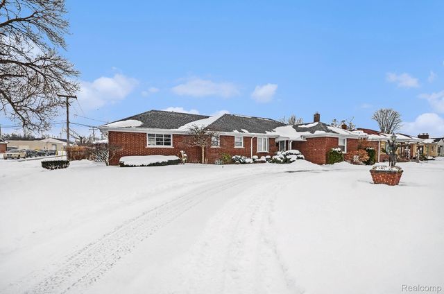 20880 Revere Street, St. Clair Shores, MI 48080