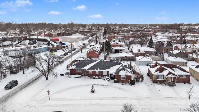 20880 Revere Street, St. Clair Shores, MI 48080