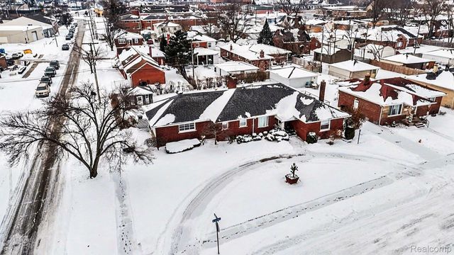 20880 Revere Street, St. Clair Shores, MI 48080