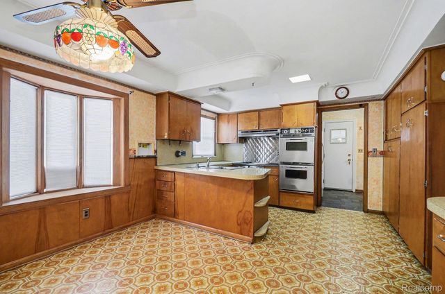 20880 Revere Street, St. Clair Shores, MI 48080