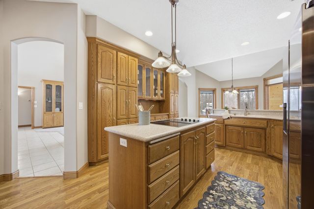 106 50th Avenue E, West Fargo, ND 58078