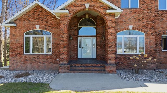 106 50th Avenue E, West Fargo, ND 58078