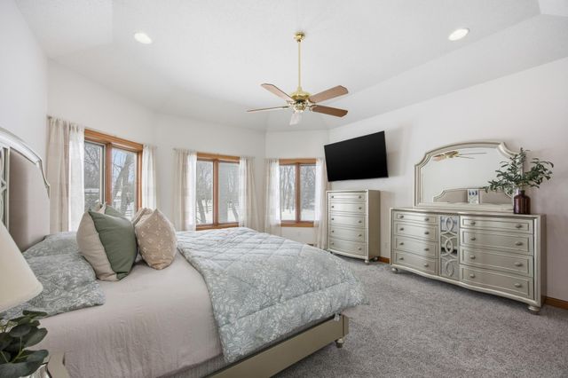 106 50th Avenue E, West Fargo, ND 58078