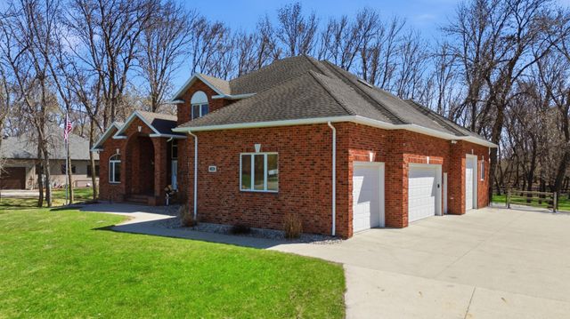 106 50th Avenue E, West Fargo, ND 58078