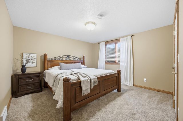 106 50th Avenue E, West Fargo, ND 58078