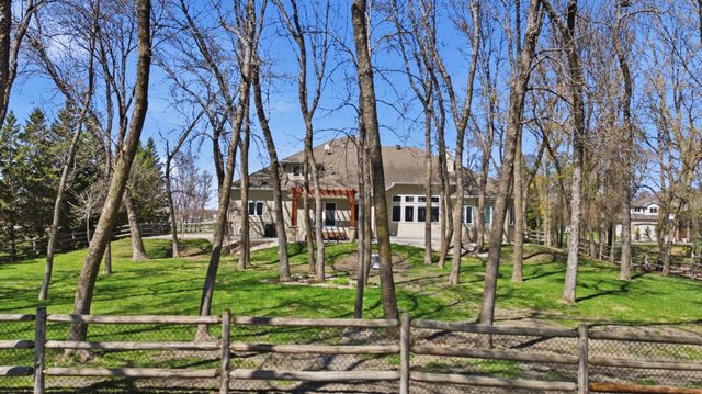 106 50th Avenue E, West Fargo, ND 58078