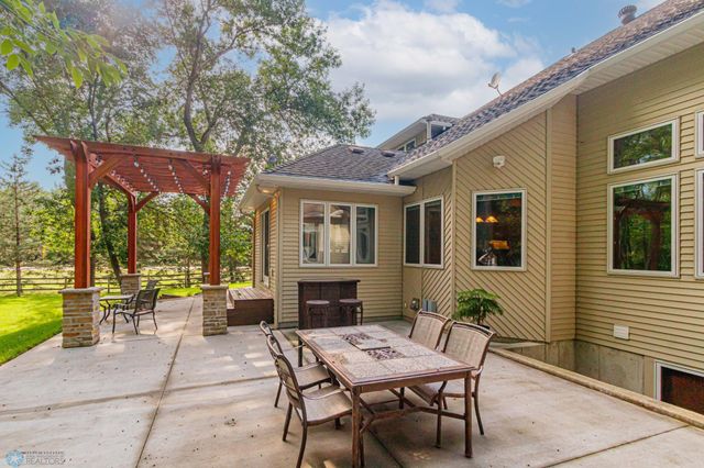 106 50th Avenue E, West Fargo, ND 58078