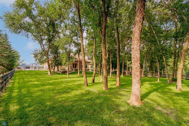 106 50th Avenue E, West Fargo, ND 58078