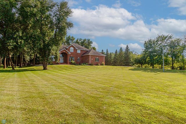 106 50th Avenue E, West Fargo, ND 58078