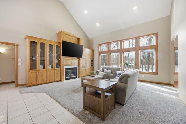 106 50th Avenue E, West Fargo, ND 58078