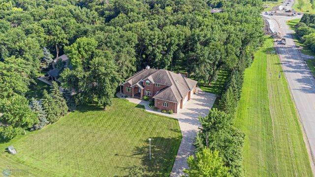 106 50th Avenue E, West Fargo, ND 58078