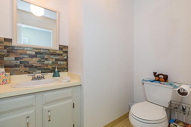 4040 Greenleaf Circle 408, Kalamazoo, MI 49008