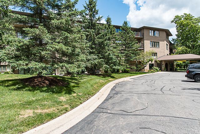 4040 Greenleaf Circle 408, Kalamazoo, MI 49008
