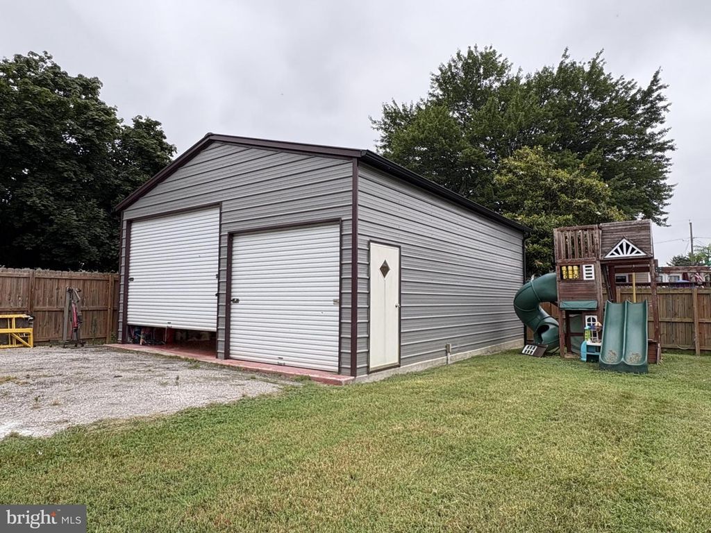 1214 WILLOW RD, Baltimore, MD 21222